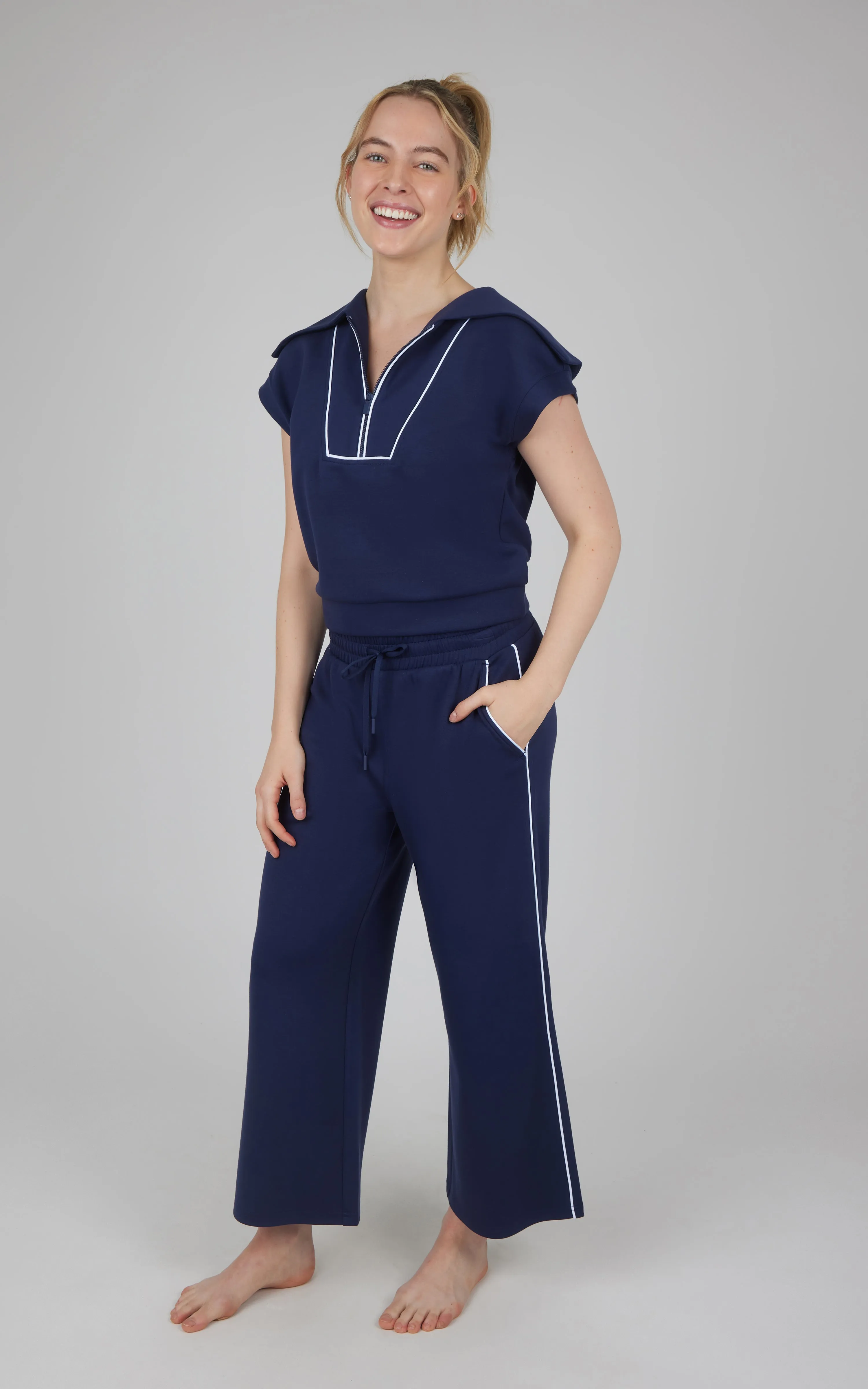 2 PC Half Zip and Pant w/ Contrast Piping