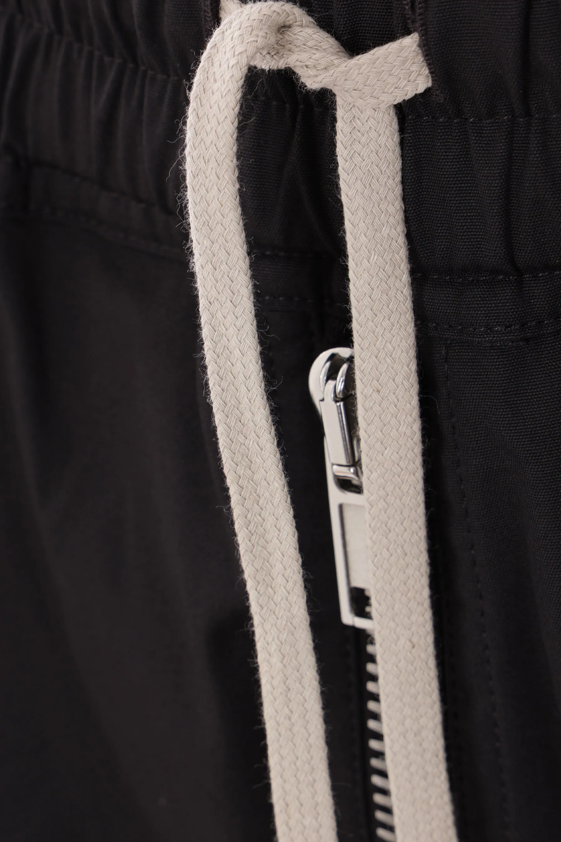 Bauhaus stretch cotton shorts