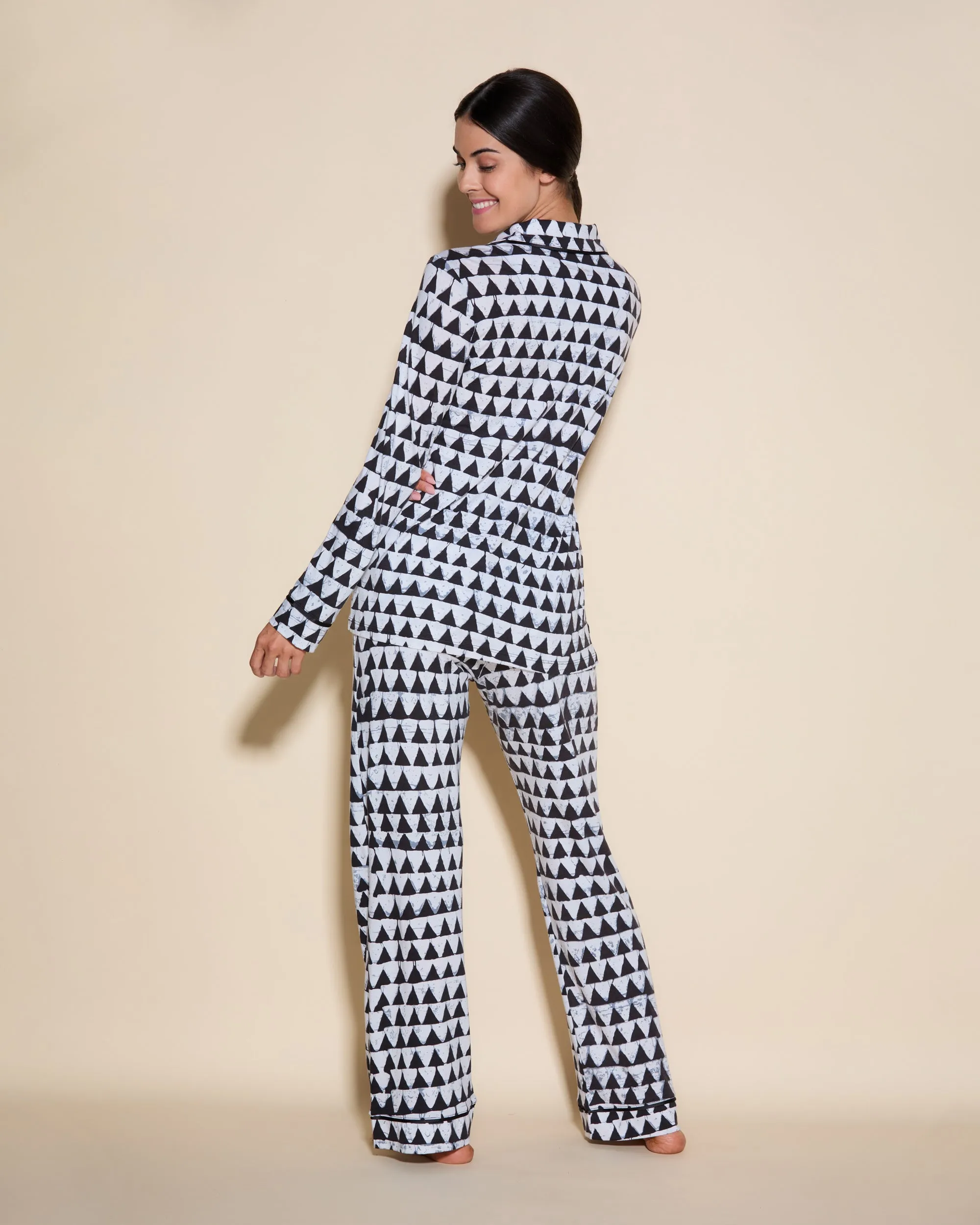 Conjunto De Pijama Con Camisa De Manga Larga Con Tres Bolsillos Y Pantalones