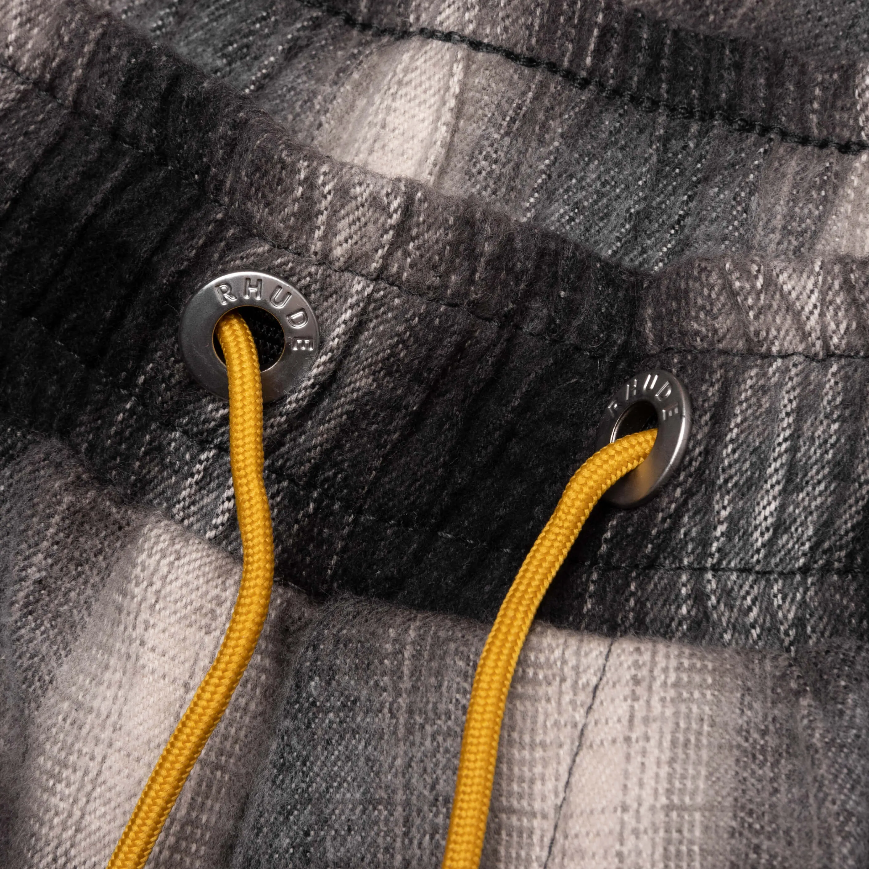 Plaid Logo Short - Black/Grey